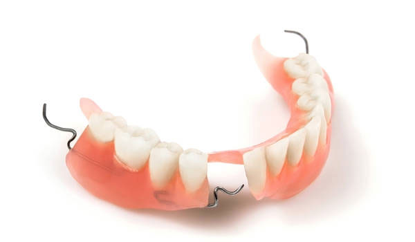 В какой стоматологии лучше протезировать зубы