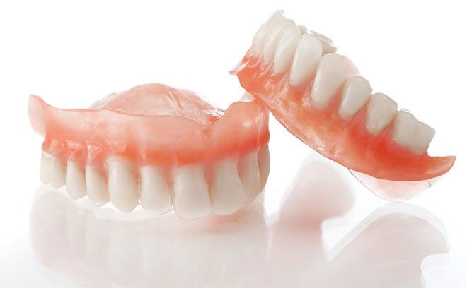 5 лучших зубных протезов - Рейтинг 2019 (топ 5)