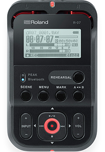 Roland R-07