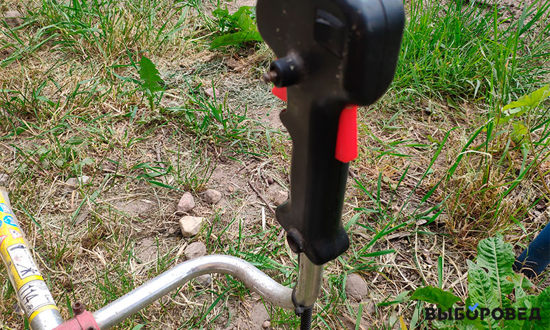 рукоять бензотриммера